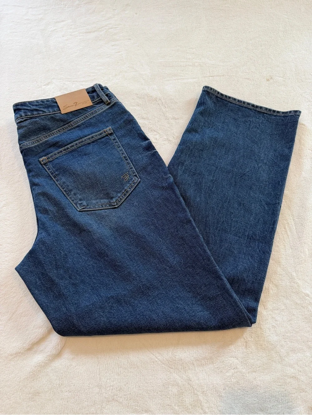 7 for all Mankind Jeans - Picture 1 of 7
